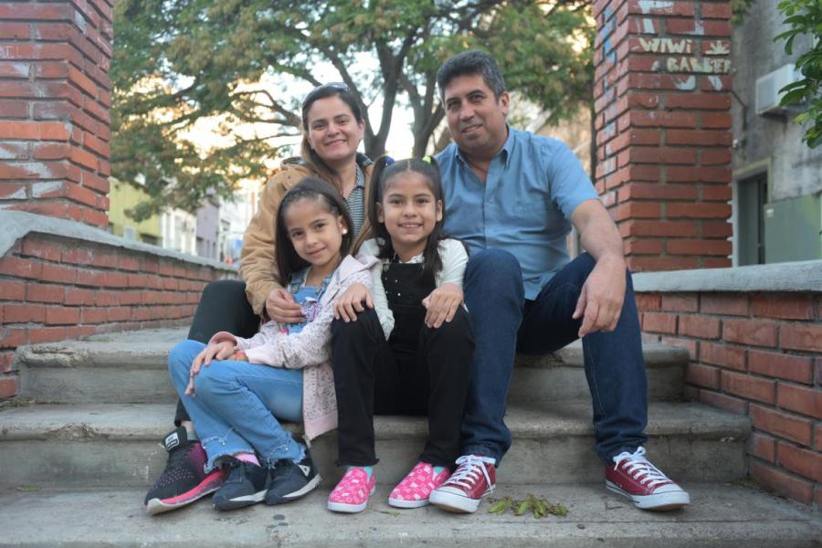  Luego de dos años separados, la familia de Geisy Vizcaya volvió a reunirse en marzo en Uruguay.